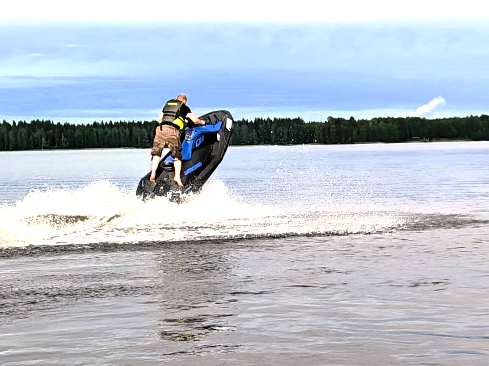 Vesijetti Sea Doo Spark Trixx 2UP 2023 P138043 PÄIVÄKSI