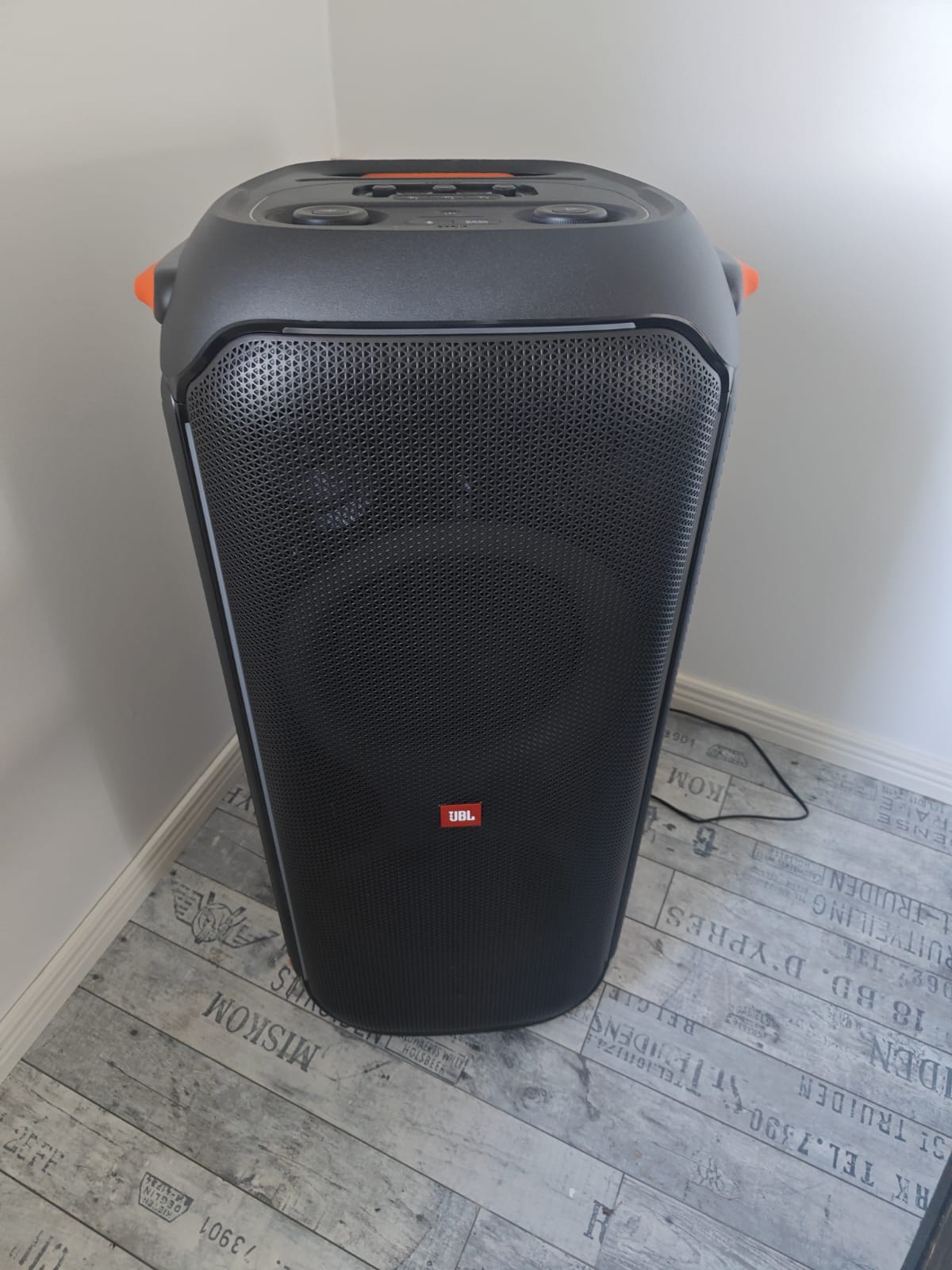 JBL 710bt kaiuttimet - Image 2