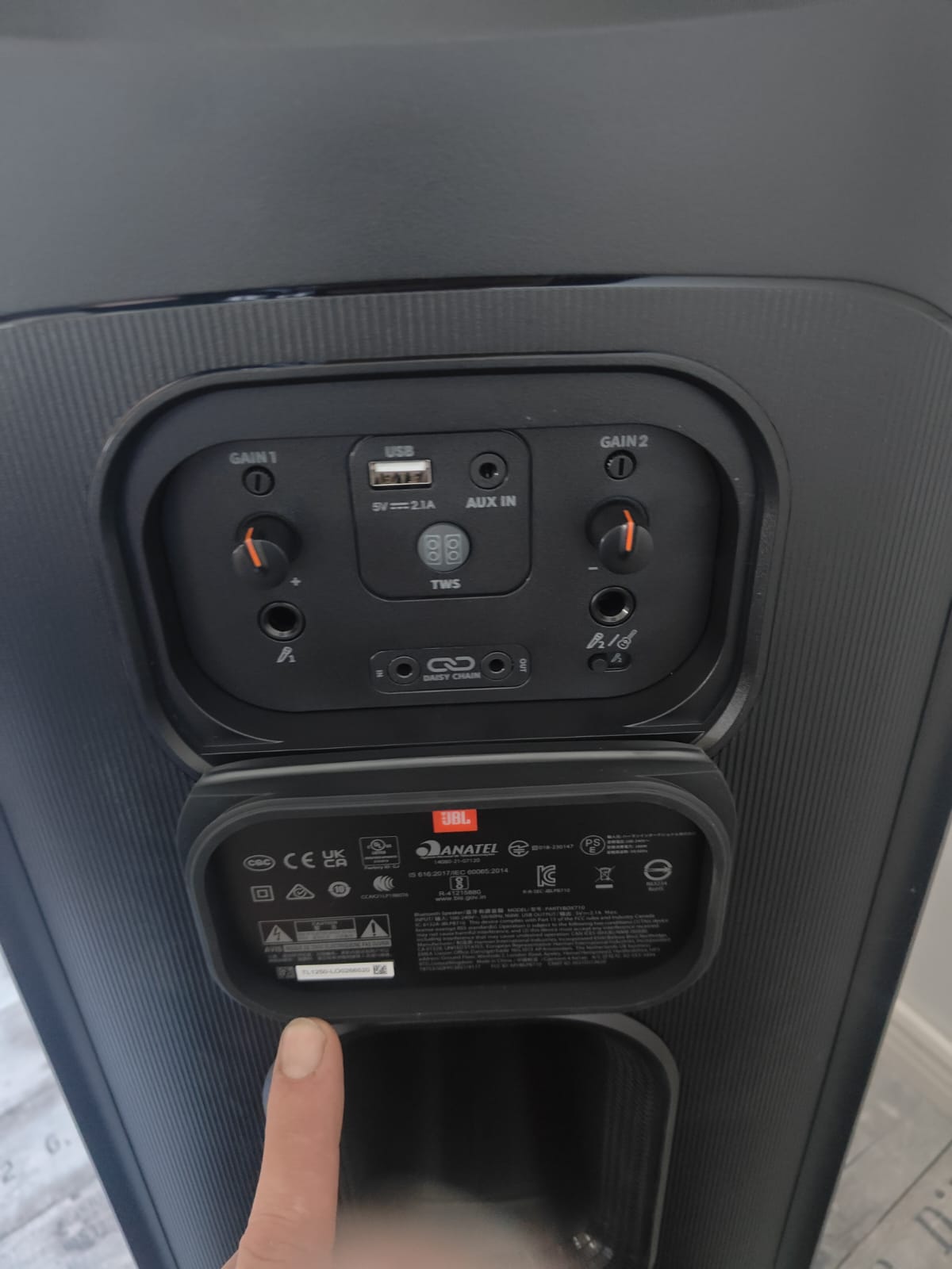 JBL 710bt kaiuttimet - Image 3